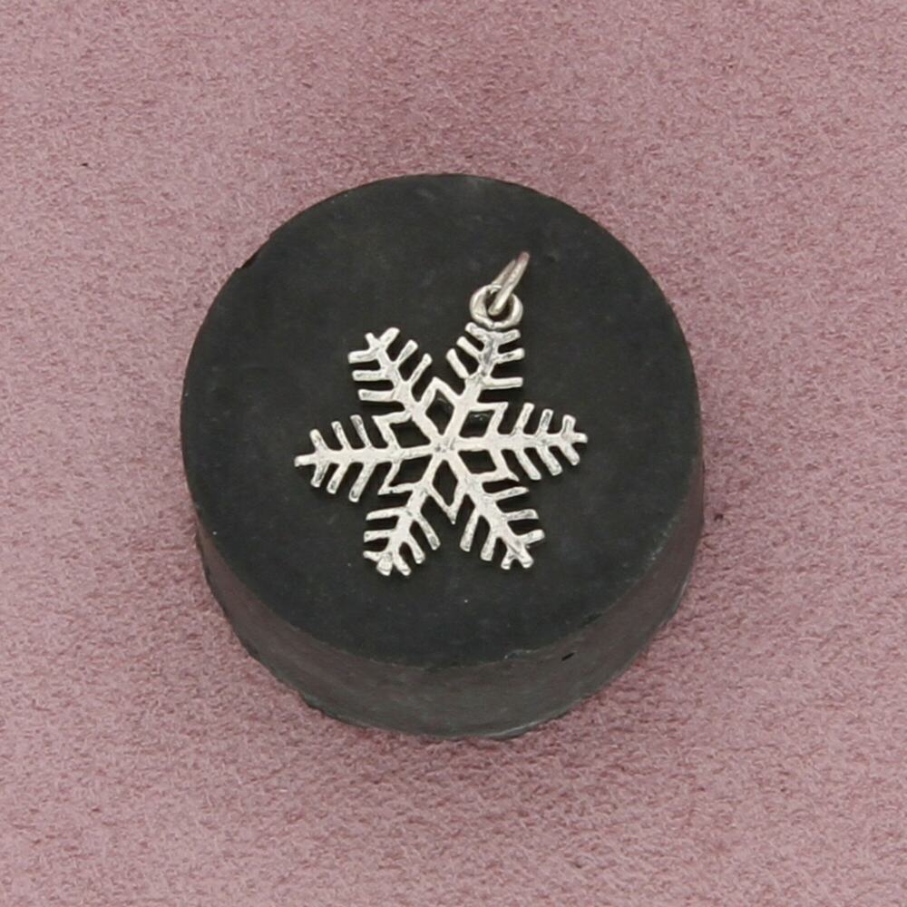 sterling silver vintage winter snowflake charm pendant
